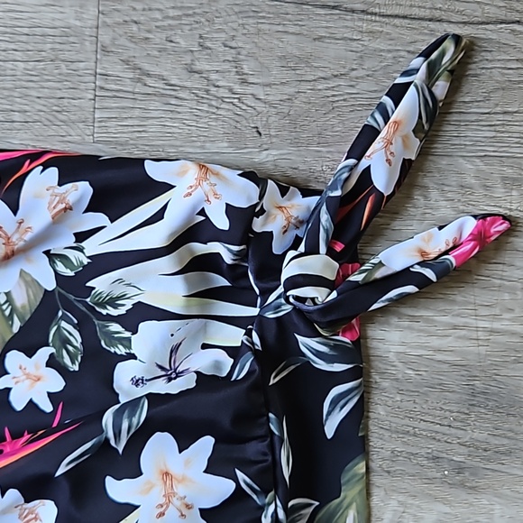 Womens Tankini Swimsuit Set - Picture 3 of 6